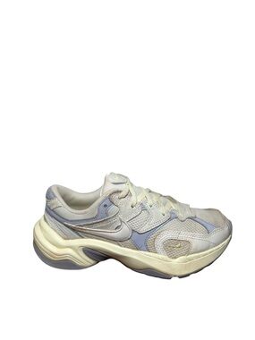Nike Women's Cream & Light Blue Running Sneakers size 6.5